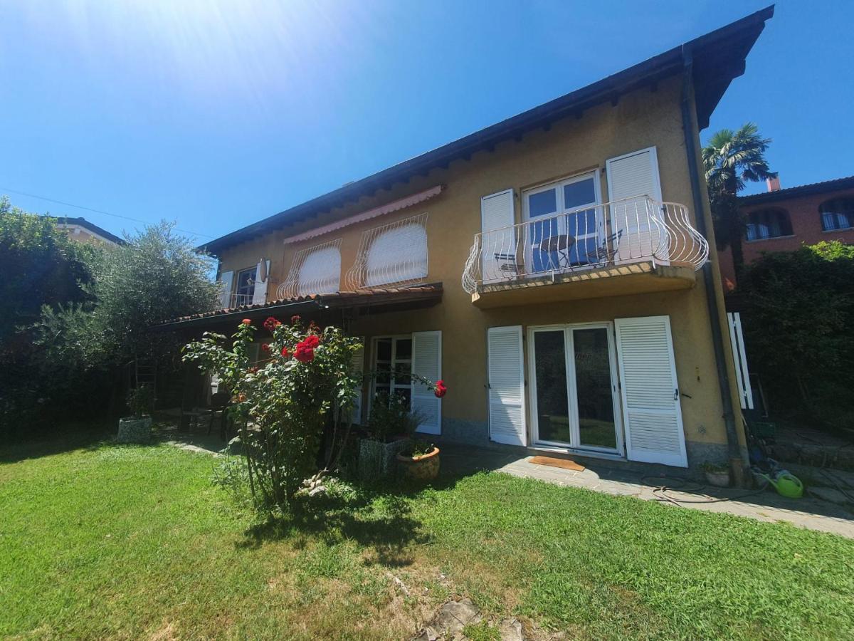Golden Hill - Big Rooms With Kitchen And Garden Collina d'Oro Exterior photo