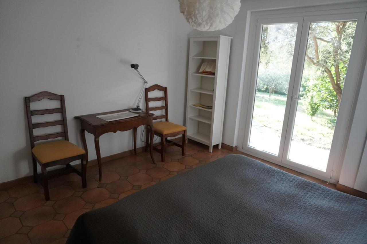Golden Hill - Big Rooms With Kitchen And Garden Collina d'Oro Exterior photo